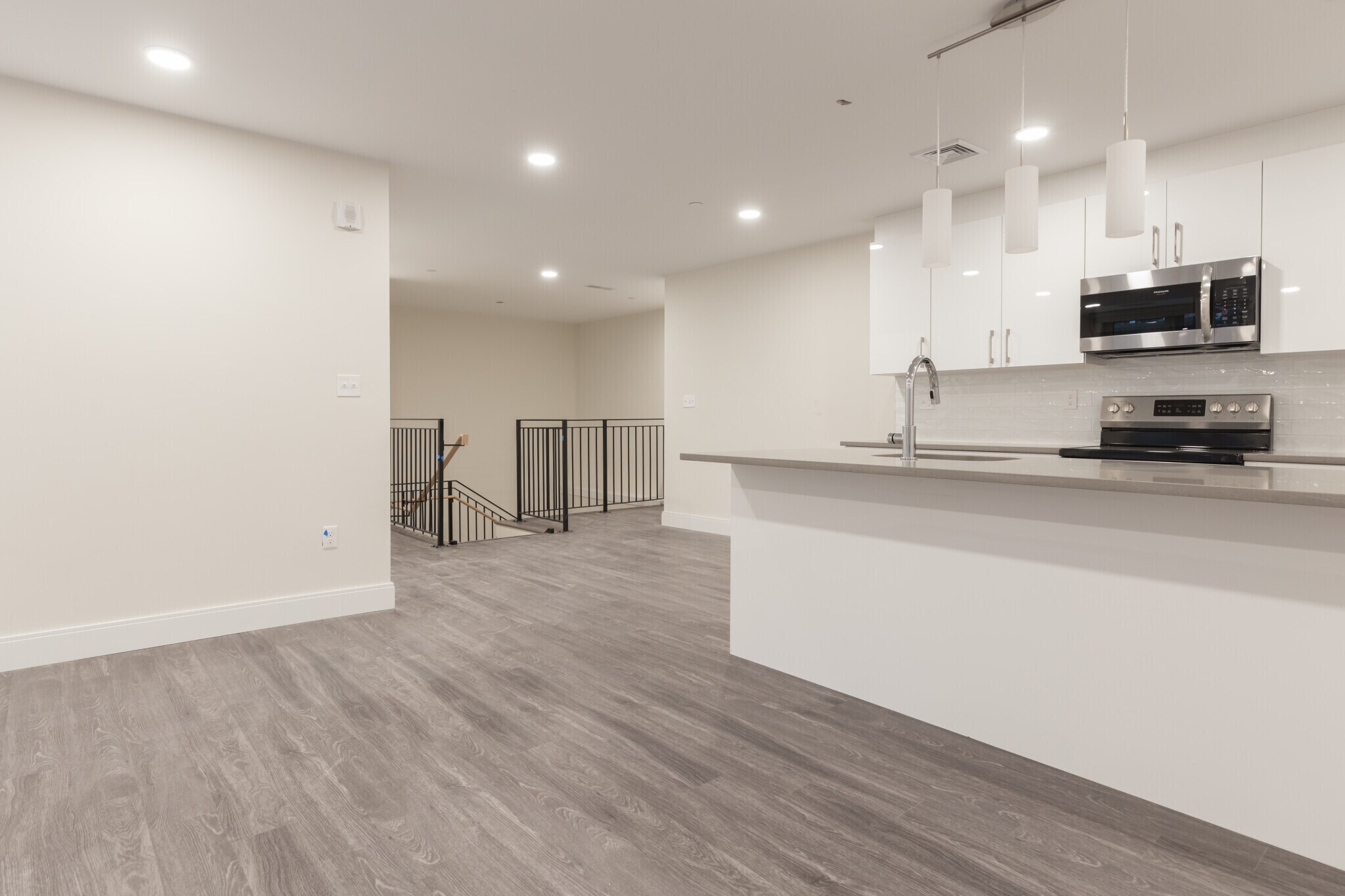 Building Photo - 1060 Tremont St