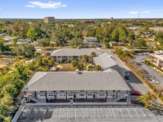 Building Photo - 1250 S Denning Dr