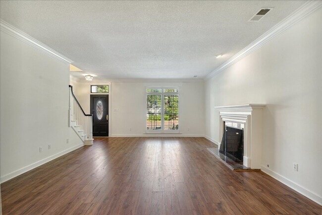 Building Photo - 7215 Plantation Cir