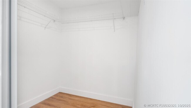 Building Photo - 1811 SW 124th Way