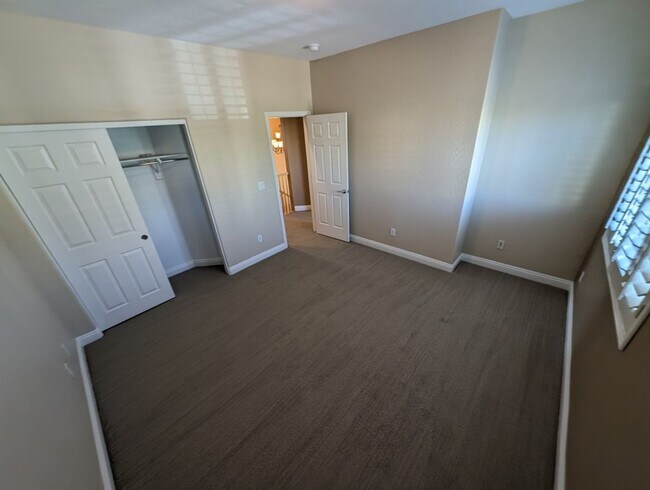 Building Photo - 9149 Tudor Park Pl