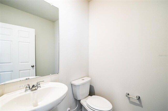 Building Photo - 3139 Bella Vista Dr