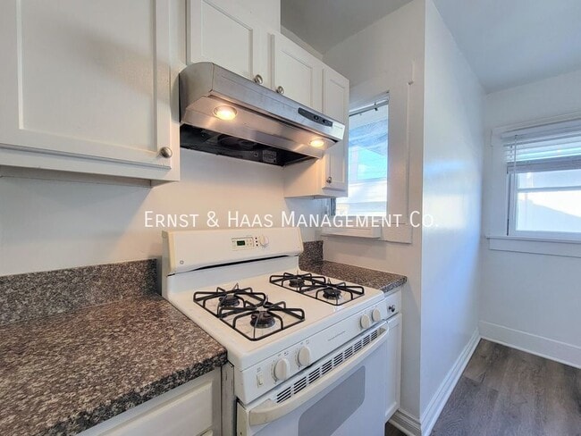 Building Photo - 546 Lime Ave