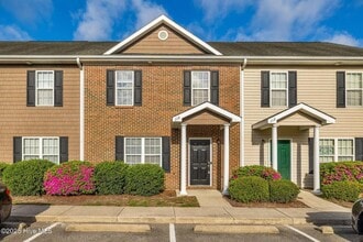 Building Photo - 114 Lincoln Pl Cir