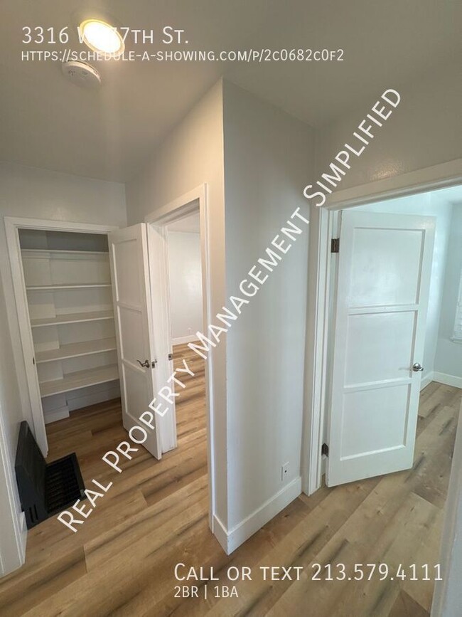 Building Photo - 3316 W 77th St