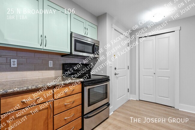 Building Photo - 25 N Broadway-106