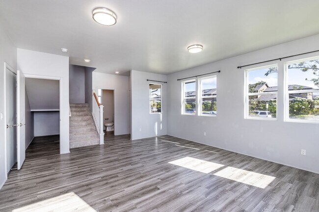 Building Photo - Stunning 3-Bedroom and 2.5 Bathroom Home in the Heart of Liko at Ho‘opili – Prime Ewa Beach Locat...