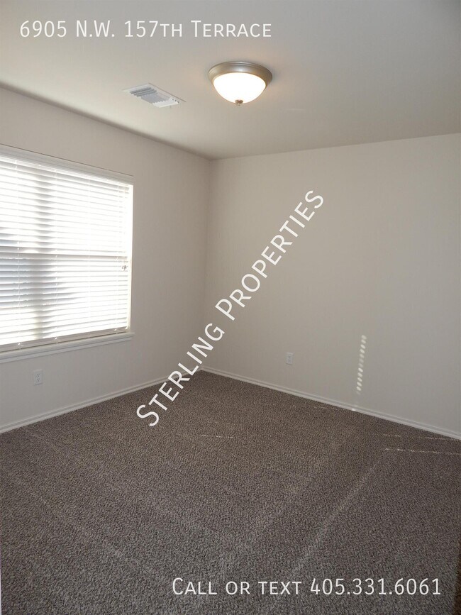 Building Photo - 6905 NW 157th Terrace