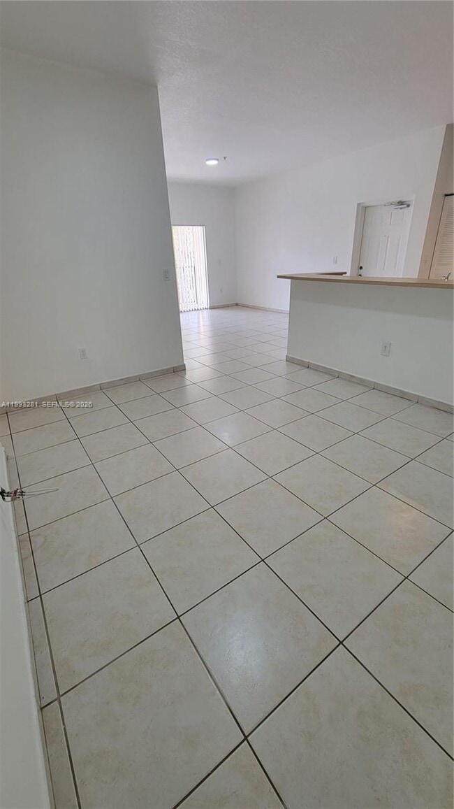 Building Photo - 7330 NW 114th Ave