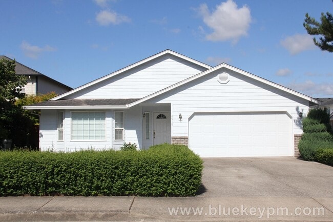 Primary Photo - 3 Bed, 2 Bath Home with Large Covered Deck...