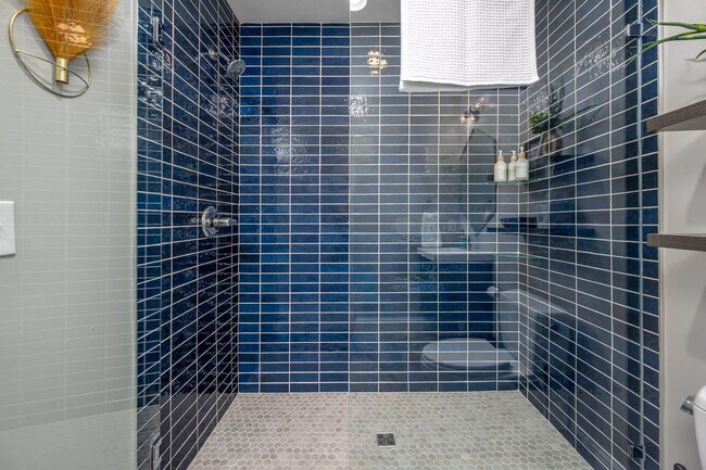 Building Photo - 211 Hargrove St