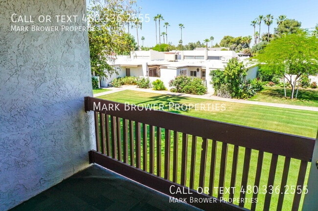 Building Photo - 3131 S Fairfield Dr