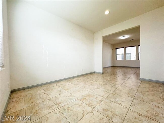 Building Photo - 6596 Polonius Ct