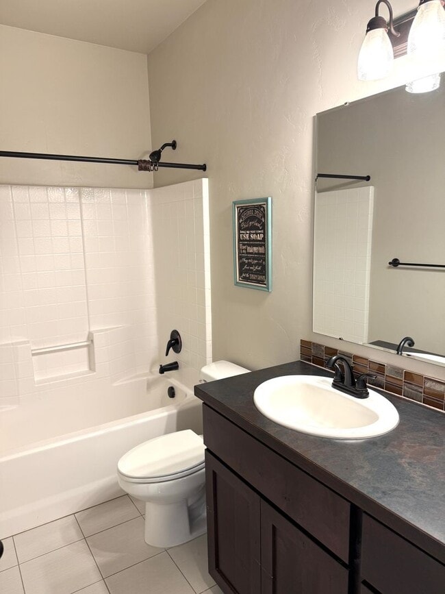 Building Photo - Beautiful Home in Avimor!
