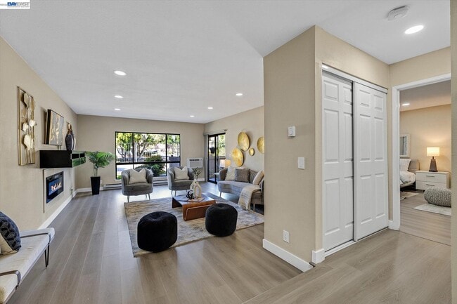 Building Photo - 39139 Argonaut Way