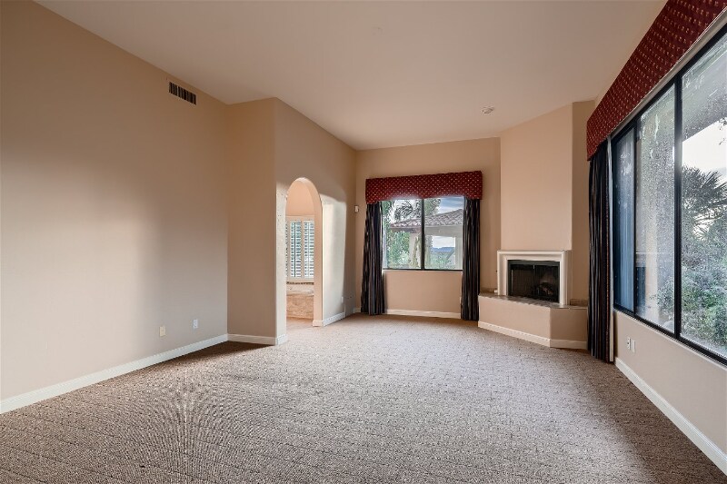 Building Photo - 6038 E Country Club Vista Dr