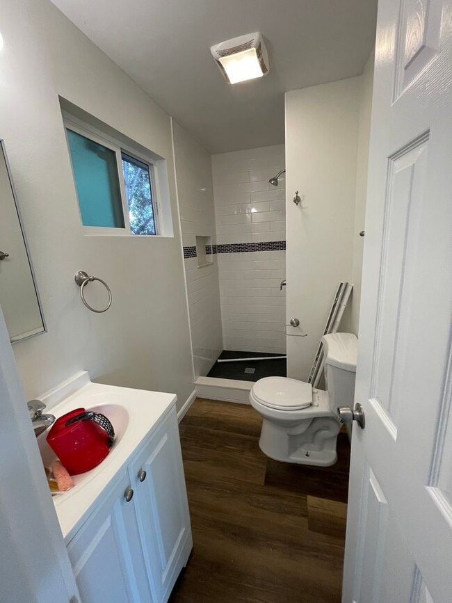 Building Photo - 2866