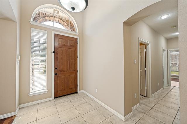 Building Photo - 3013 Brookvale Dr