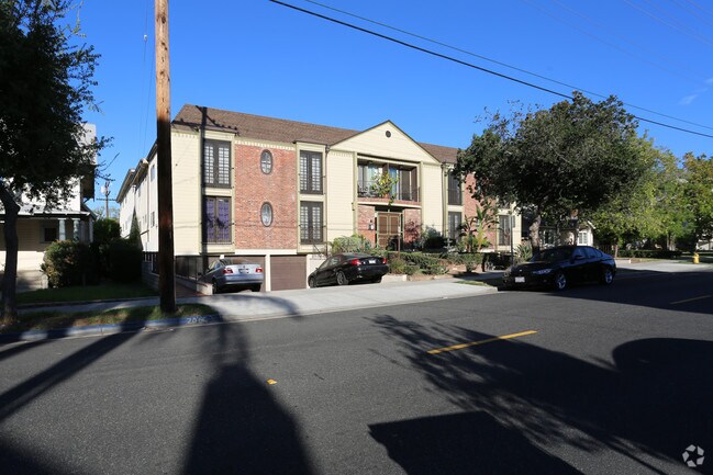 Primary Photo - 127 S Adams St