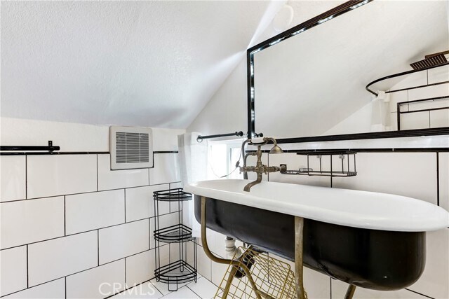 Building Photo - 1148 West Blvd