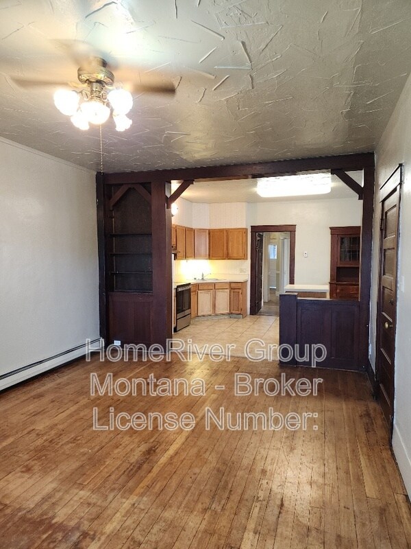Building Photo - 542 S 3rd St W