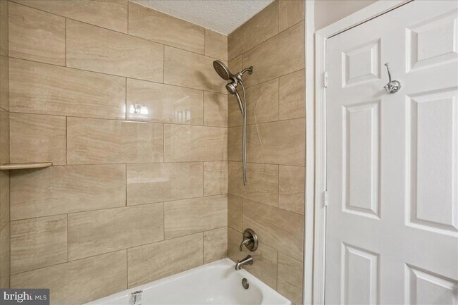 Building Photo - 12901 Churchill Ridge Cir