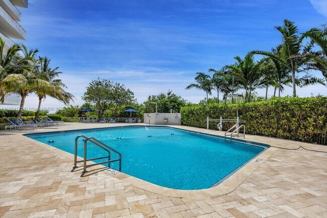 Building Photo - 177 Ocean Ln Dr