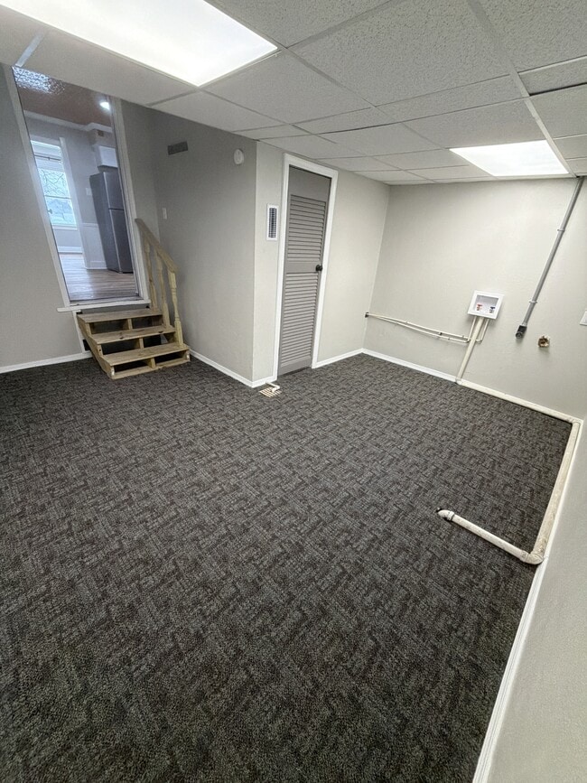 Building Photo - 5333 Collomore Rd