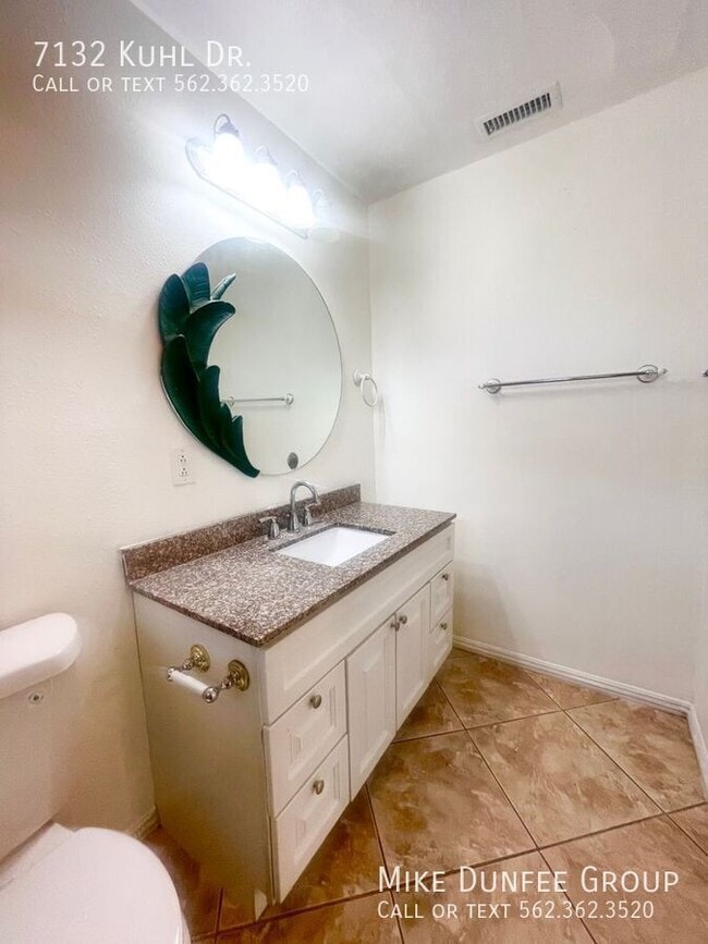 Building Photo - 7132 Kuhl Dr