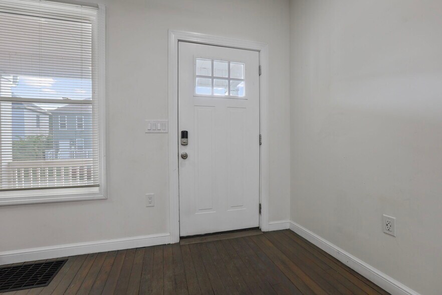 Building Photo - 187 Avondale Ave