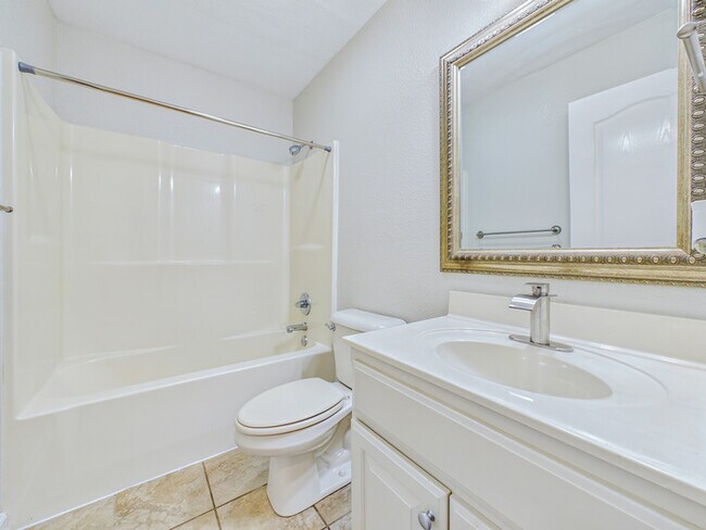 Building Photo - 29 Green Apple Dr