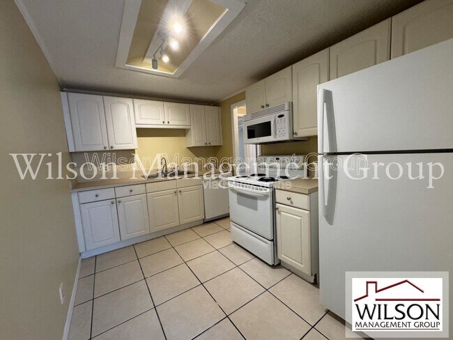 Building Photo - 359 Chaucer Ct