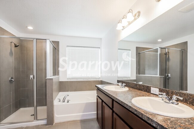 Building Photo - 18840 Deer Tracks Loop