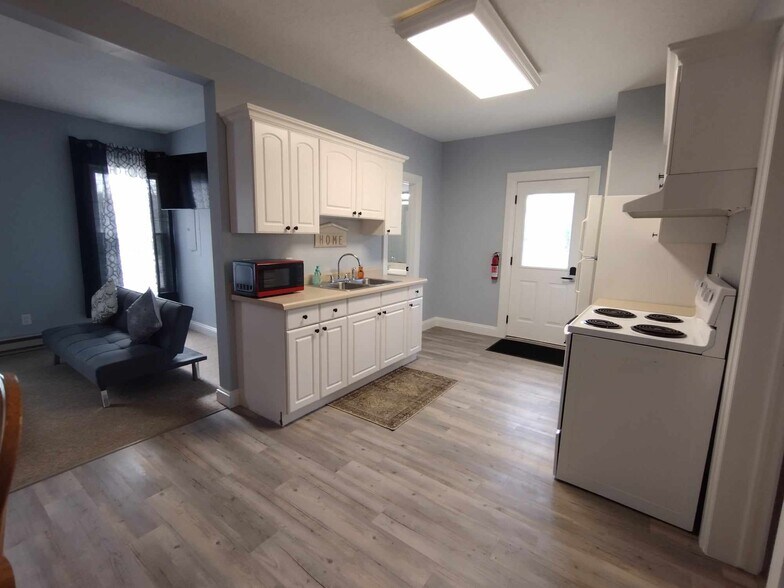 Building Photo - 99 Grondin Rd