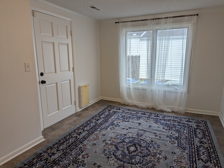 Backroom - 2615 Alabama St SW