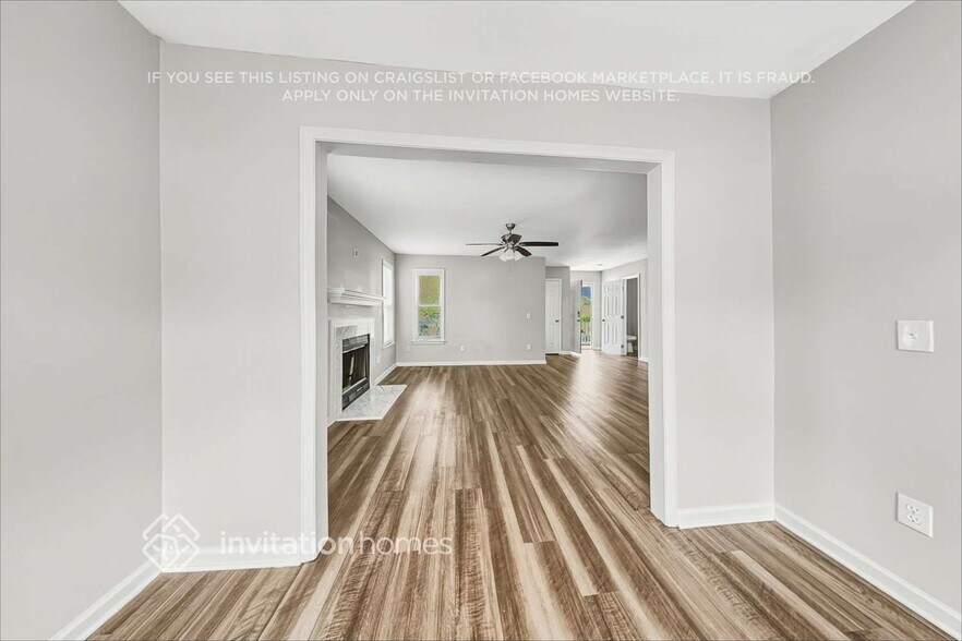 Building Photo - 4428 Moss Spring Dr