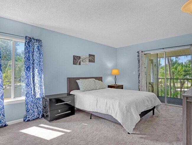 Building Photo - 6552 Chasewood Dr