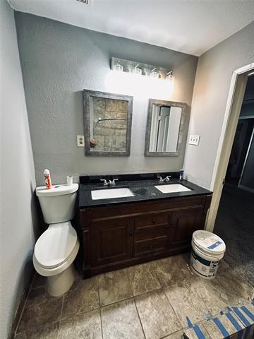 Building Photo - 12929 Pennystone Dr