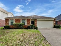 Building Photo - 2114 English Green Way