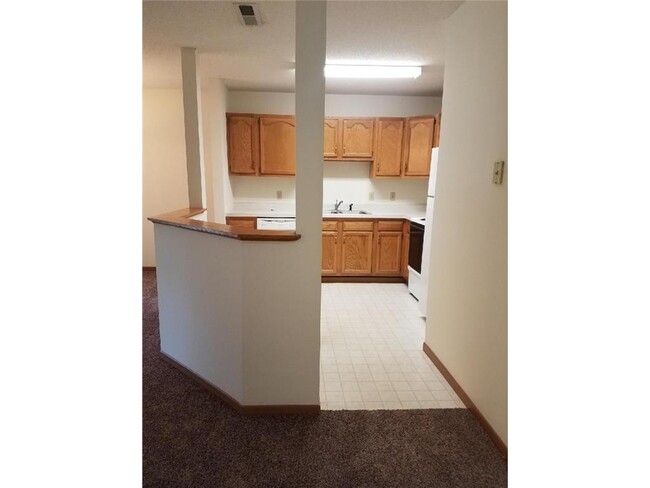 Building Photo - 1232 Spruce Ct