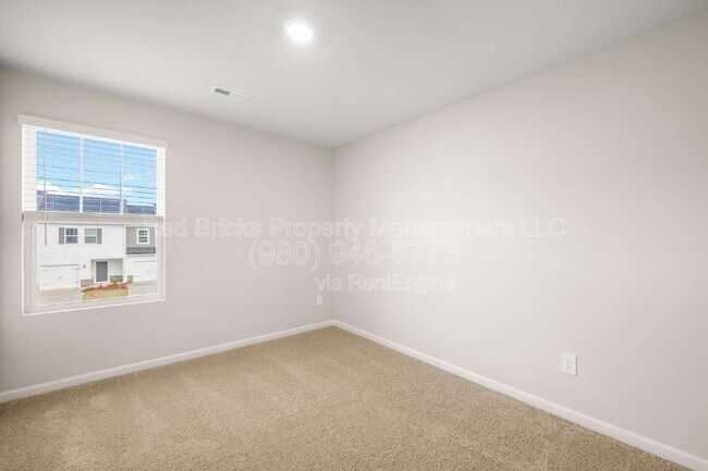 Building Photo - 5253 Brailey Cir