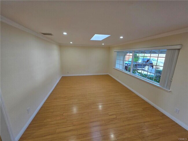 Building Photo - 10060 Jimenez St