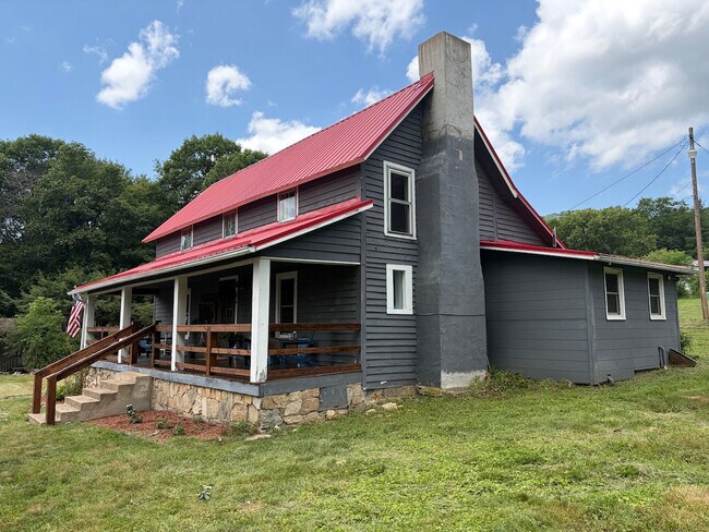 Building Photo - 40 Painter Rd
