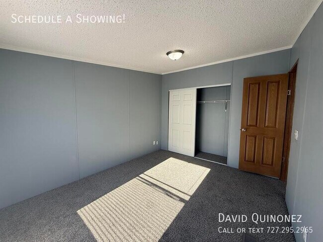 Building Photo - 6944 Country Ln