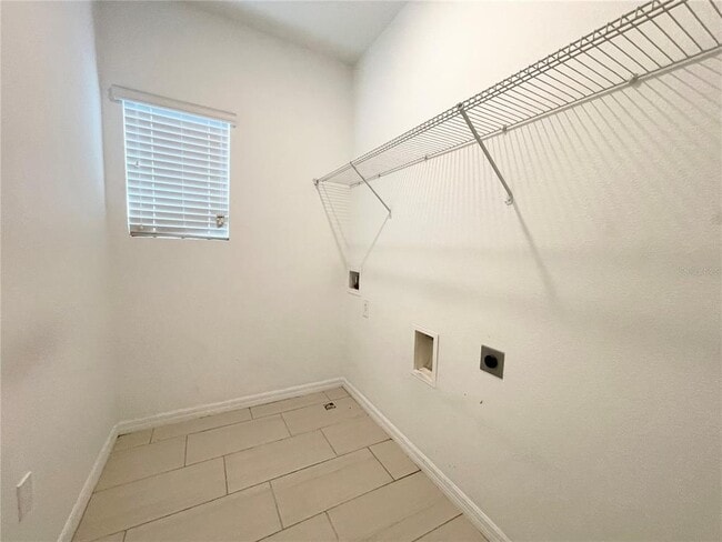 Building Photo - 15060 Willow Arbor Cir