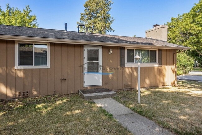 Building Photo - 342 W Davidson Ave