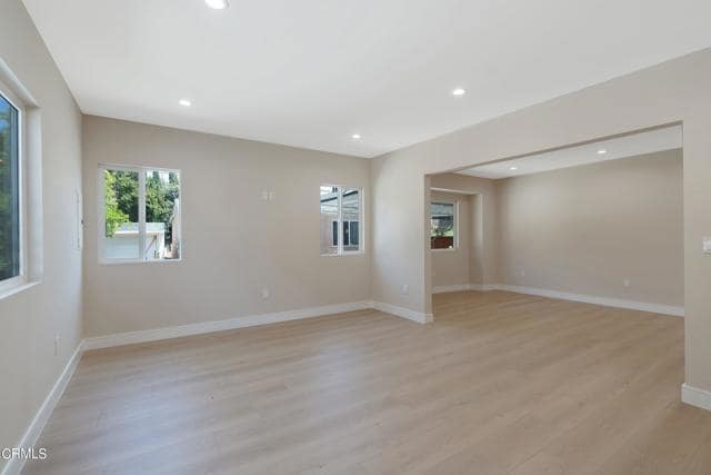 Building Photo - 1206 Tamarind Ave