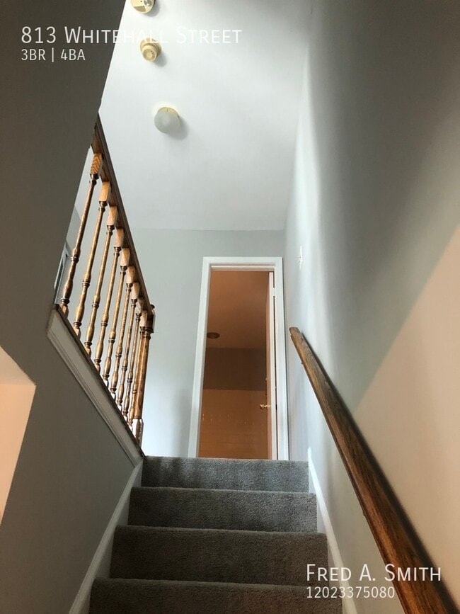 Building Photo - 813 Whitehall St