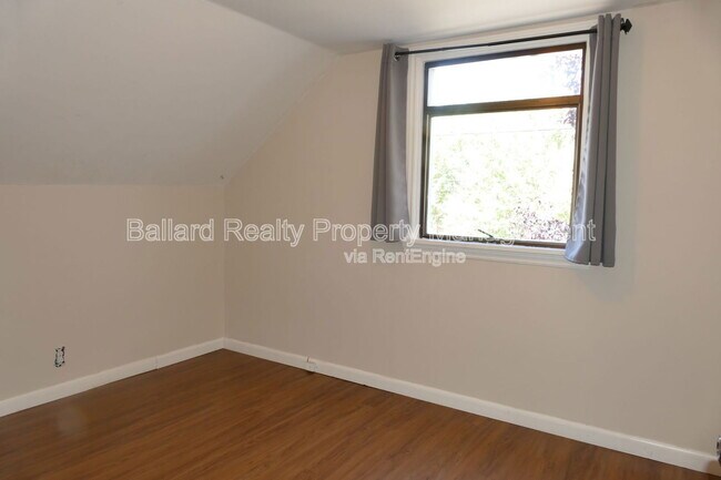 Building Photo - 1417 NW 60th St