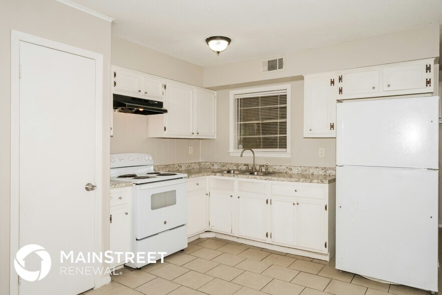 Building Photo - 2740 Dalewood Ave